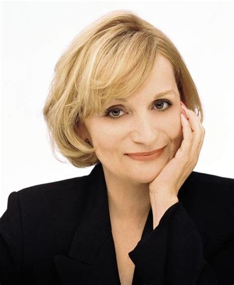 Sarah ban breathnach - What is Sarah Ban Breathnach's definition of soul? Whom would she most like to thank and forgive? Sarah and Oprah discuss life's big questions, and Sarah com...